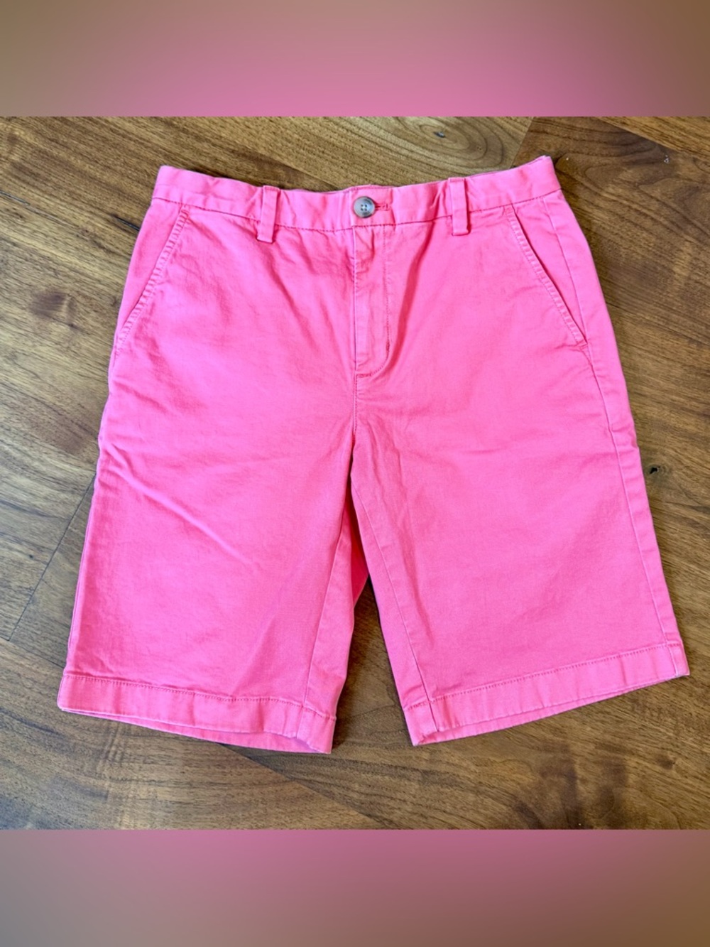 VV shorts